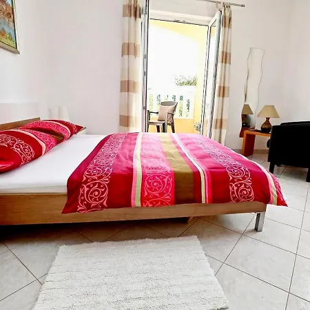 Maja Apartment